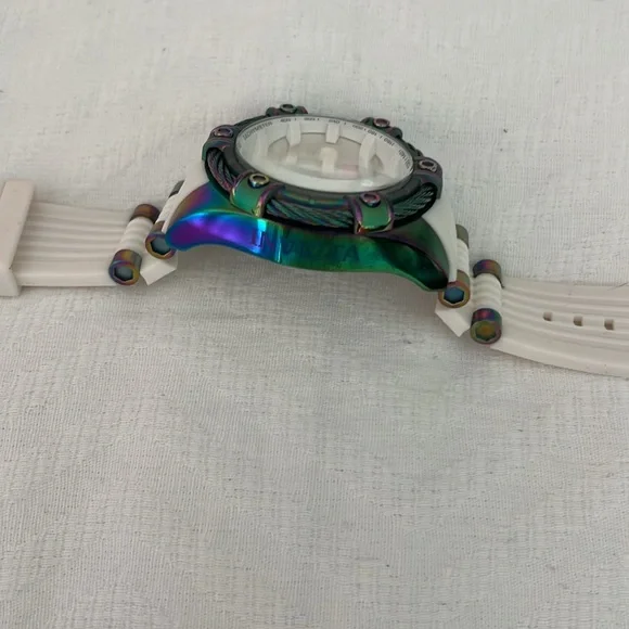Invicta Bolt Men's Watch 52mm White Iridescent Pre loved needs battery 🪫
